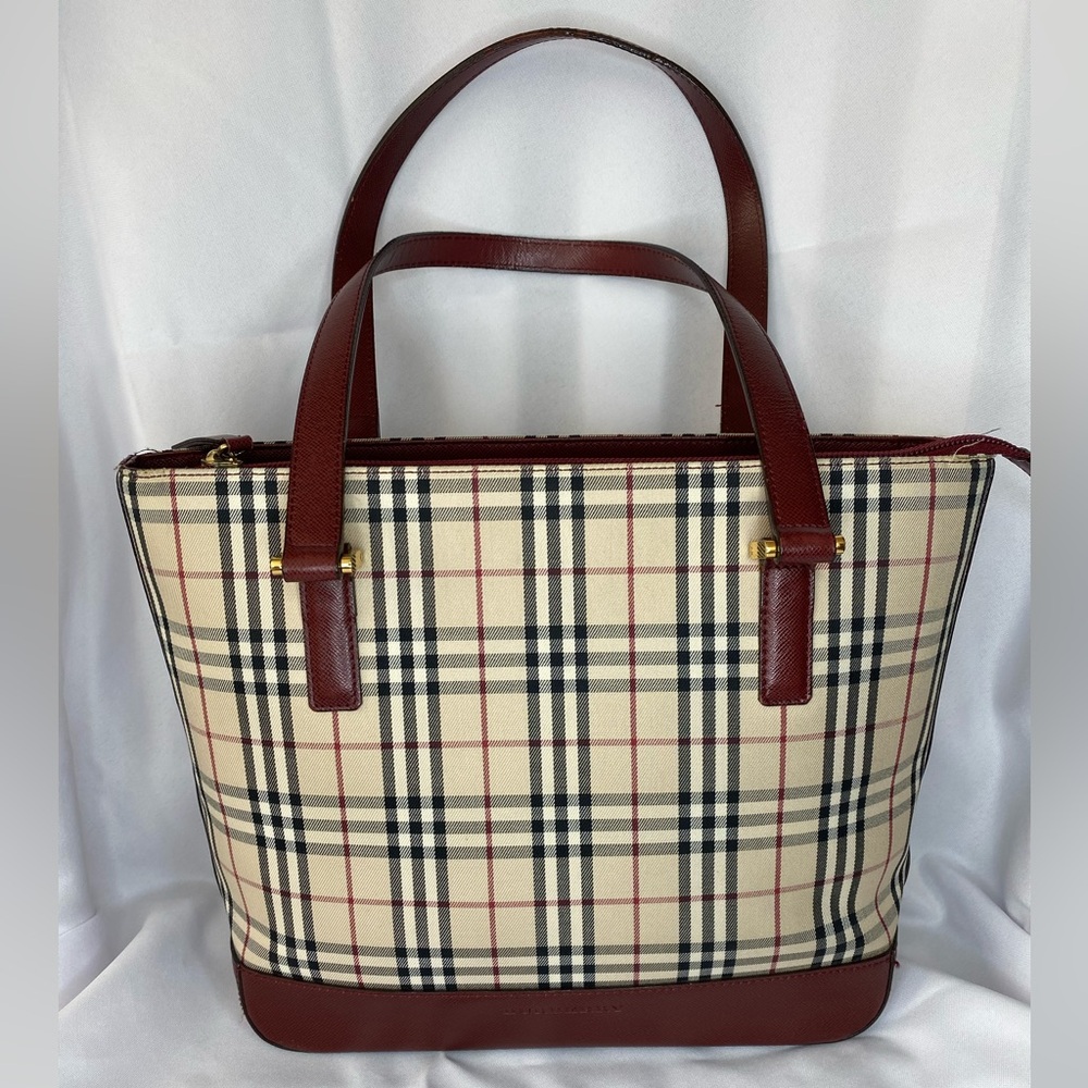 Burberry tote w/ COA  nova check and burgundy leather beautiful condition